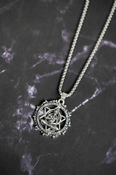 Shree Yantra with Hanuman Raksha Pendant with Chain